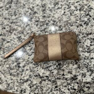 Coach wristlet wallet